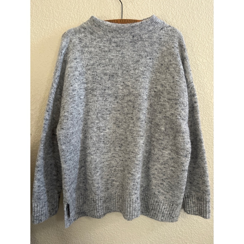 Well Worn Gray Mock Turtleneck Sweater Women’s Size Large